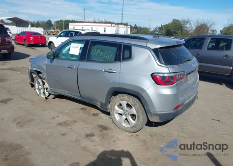 2018 Jeep Compass Latitude Fwd из США, поврежденный, VIN 3C4NJCBB1JT344203